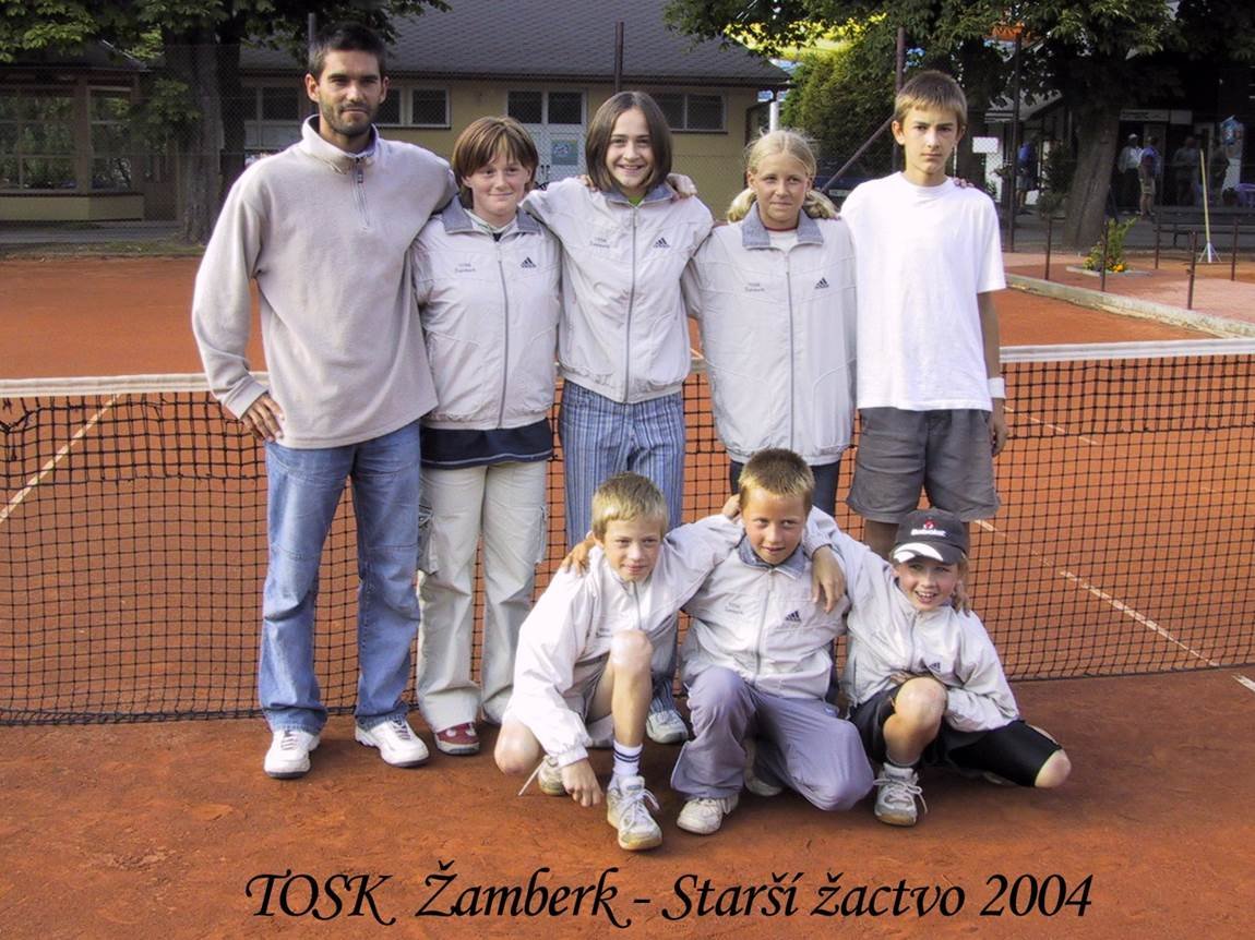 Zleva stojí šéftrenér Ra.Neugebauer, Bl.Blažková, I.Spurná, I.Stehlíková, J.Jirásek, dole Š.Fiala, D.Vítek a J.Opletal.