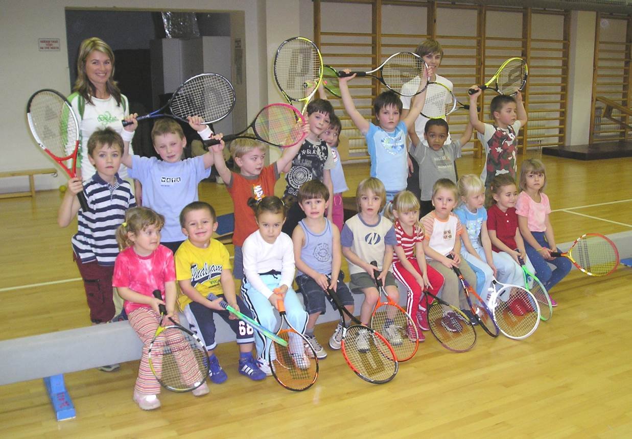 2005 – tenisová přípravka pod vedením Lenky a Radka Neugebauerových a Martina Havla.