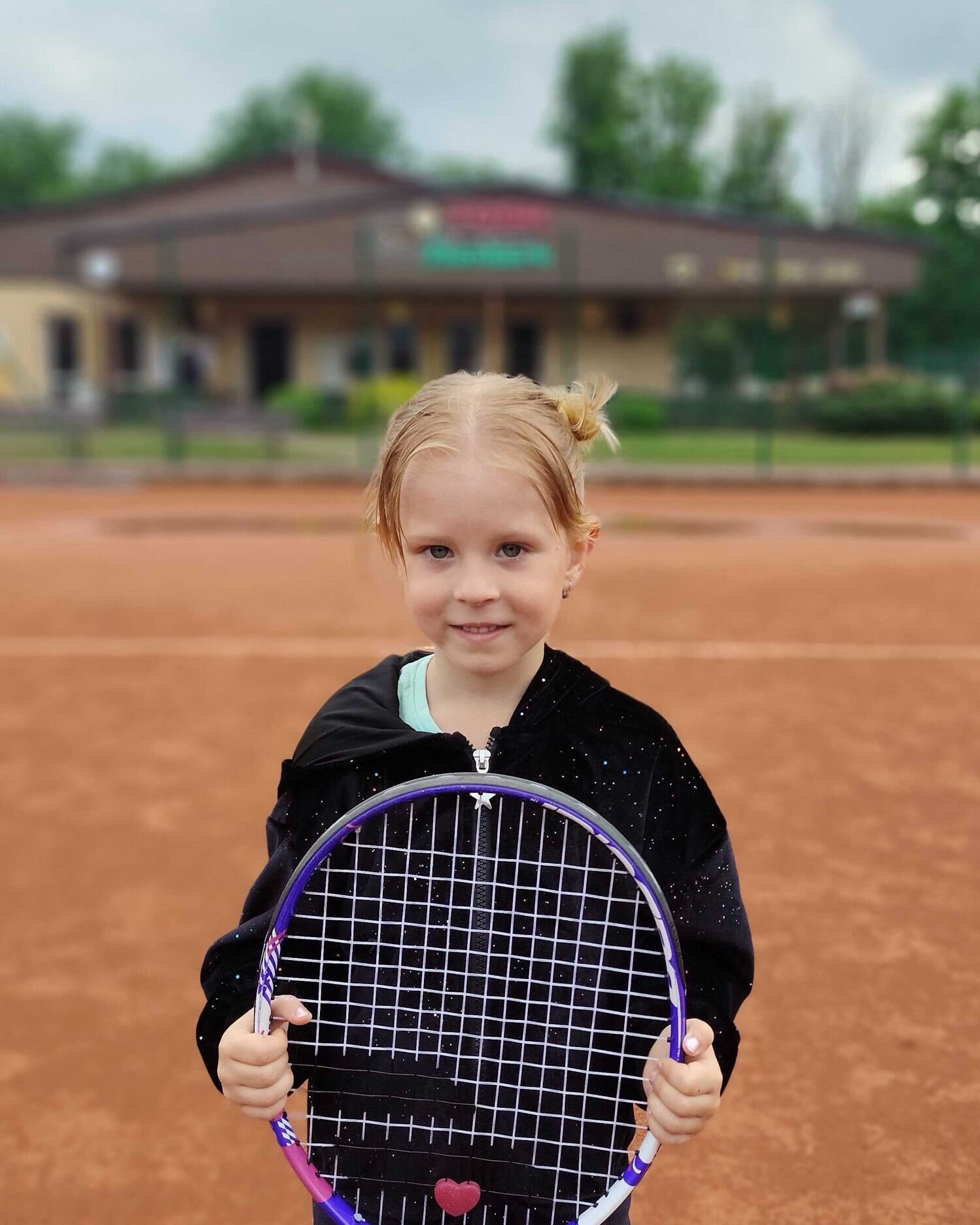 Sára Hanzelková 