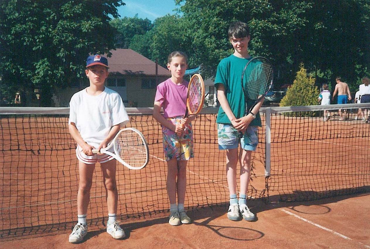 1994 – C žactvo: zleva stojí M.Bečička, E.Hovorková, D.Flekr